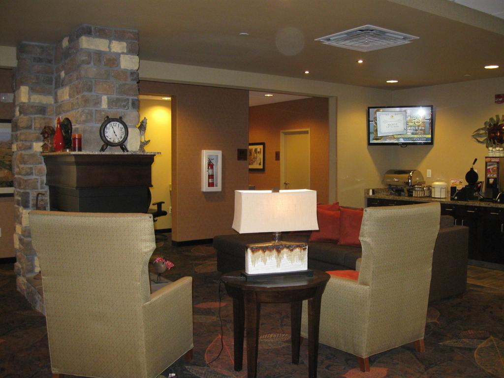 Little Missouri Inn & Suites New Town Exteriér fotografie
