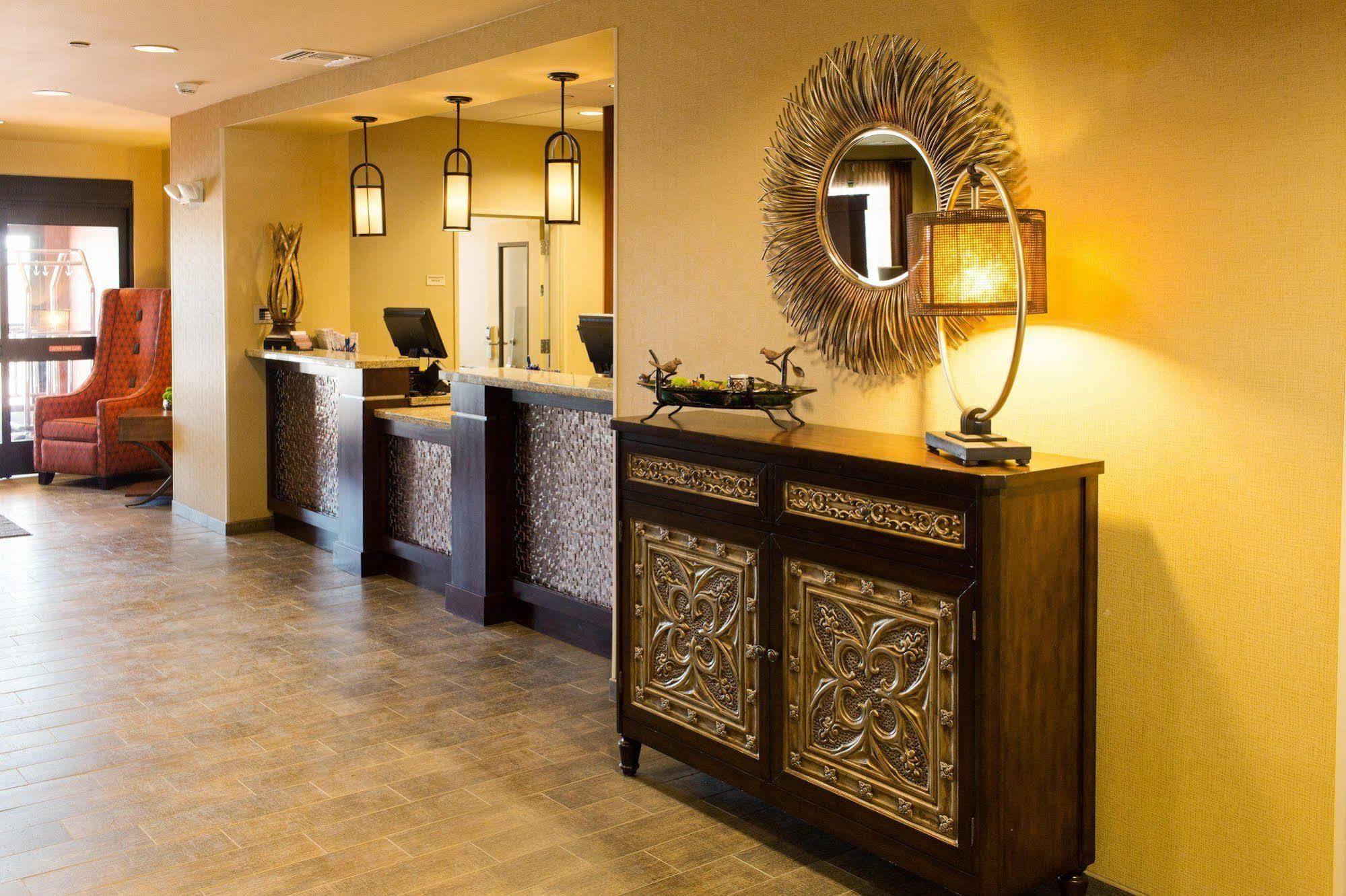 Little Missouri Inn & Suites New Town Exteriér fotografie