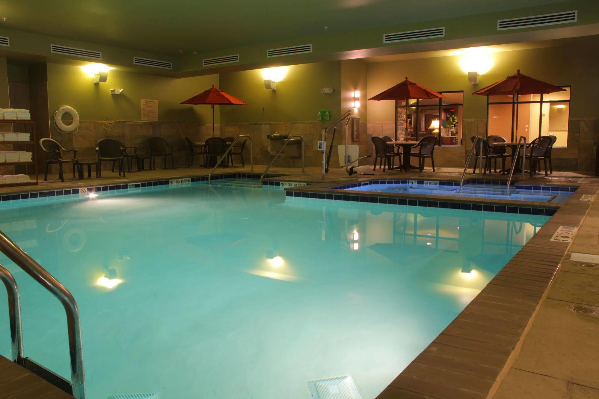 Little Missouri Inn & Suites New Town Exteriér fotografie