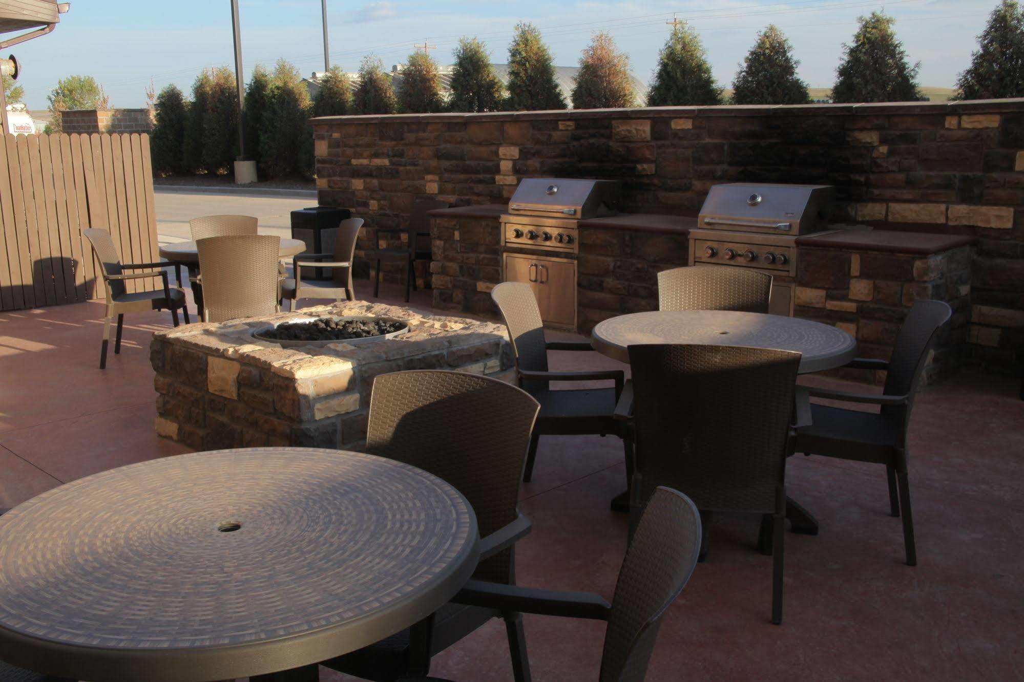 Little Missouri Inn & Suites New Town Exteriér fotografie